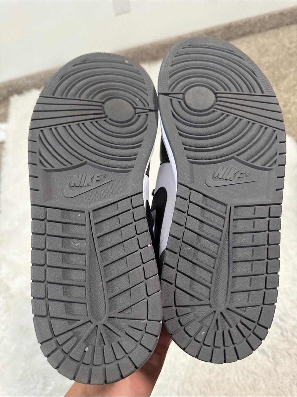 ❤️ Jordan 1 Low Iron Grey Shoe - Picture 6 of 7